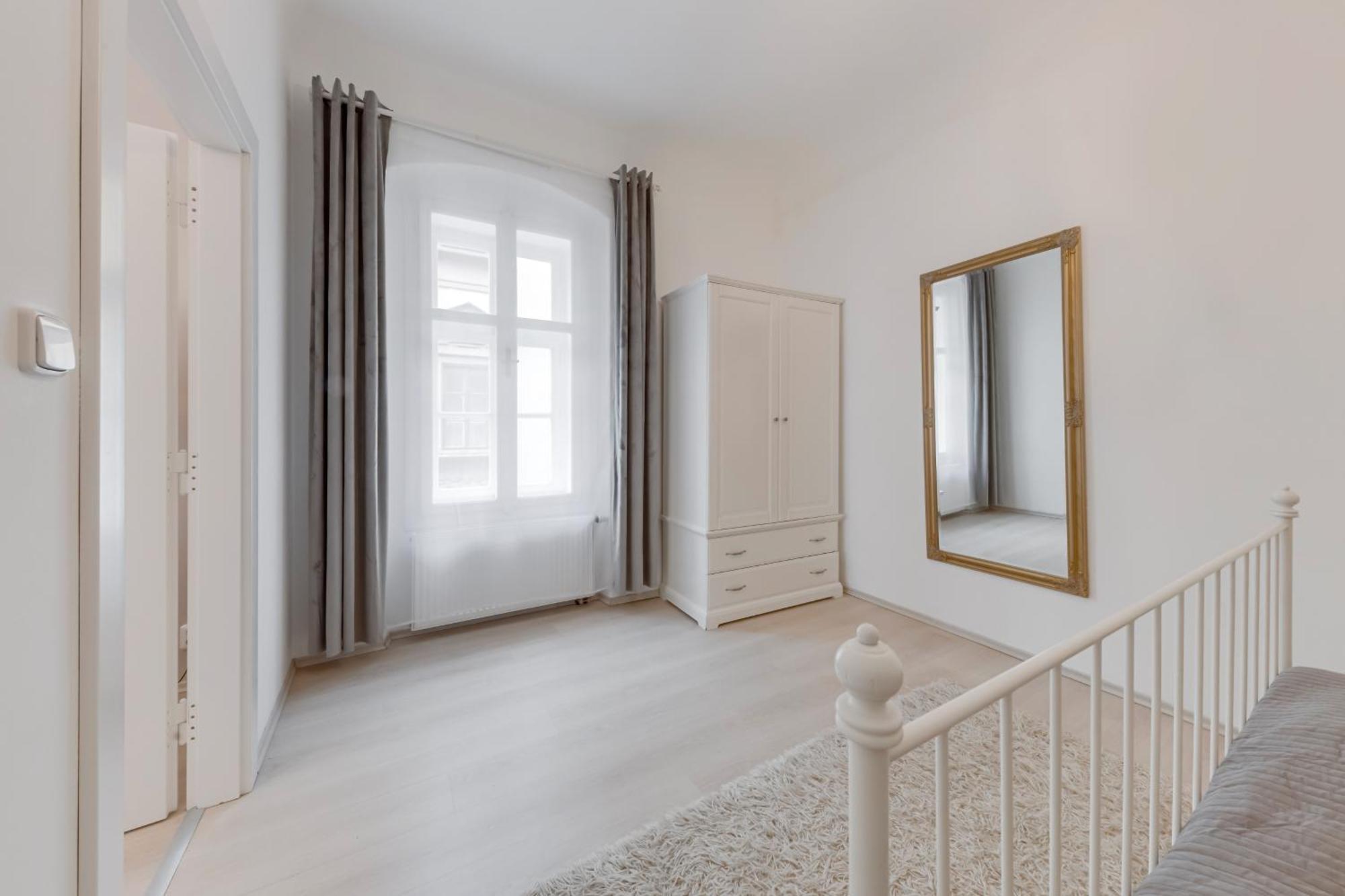 King'S Road Residence Praga Exterior foto